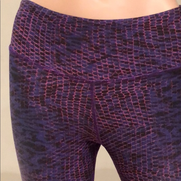 Rese print yoga/studio leggings - Picture 2 of 4